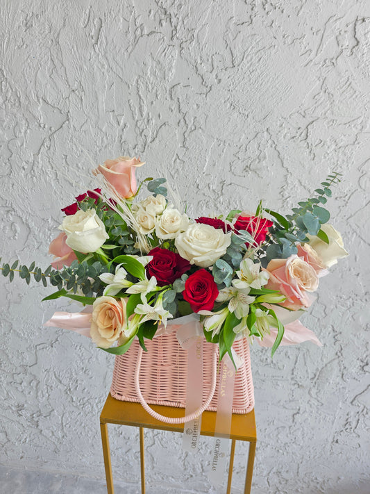Elegant Garden Basket for Mom – Premium Mixed Arrangement
